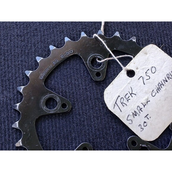 VINTAGE BLACK SHIMANO SG E-30 TOOTH CHAINRING - SMALL CHAINRING TREK 750 BIKE - Picture 2 of 8